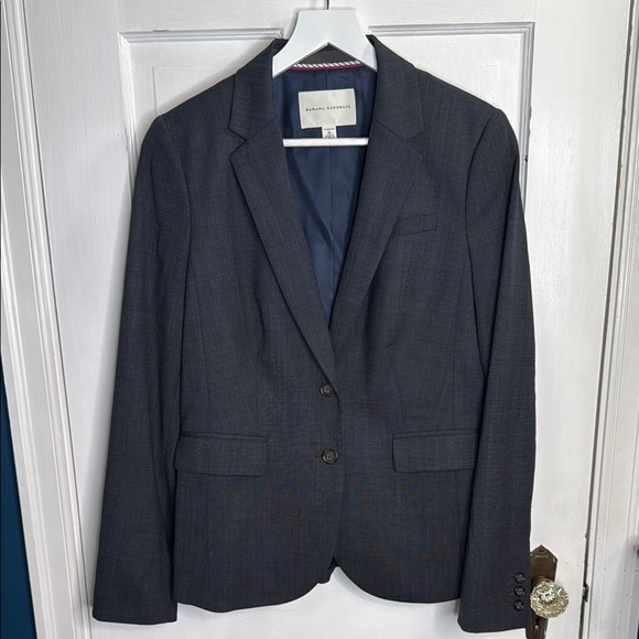 Banana Republic Women’s Navy Wool Blazer Button-front Classic Jacket W1145 Sz 10 - Picture 1 of 9
